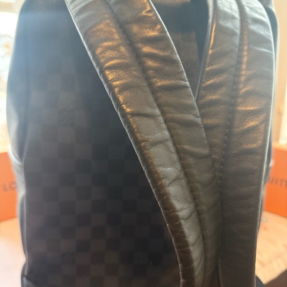 Louis Vuitton Damien Cobalt Blue (Jungle) District 
Backpack - Picture 6 of 6